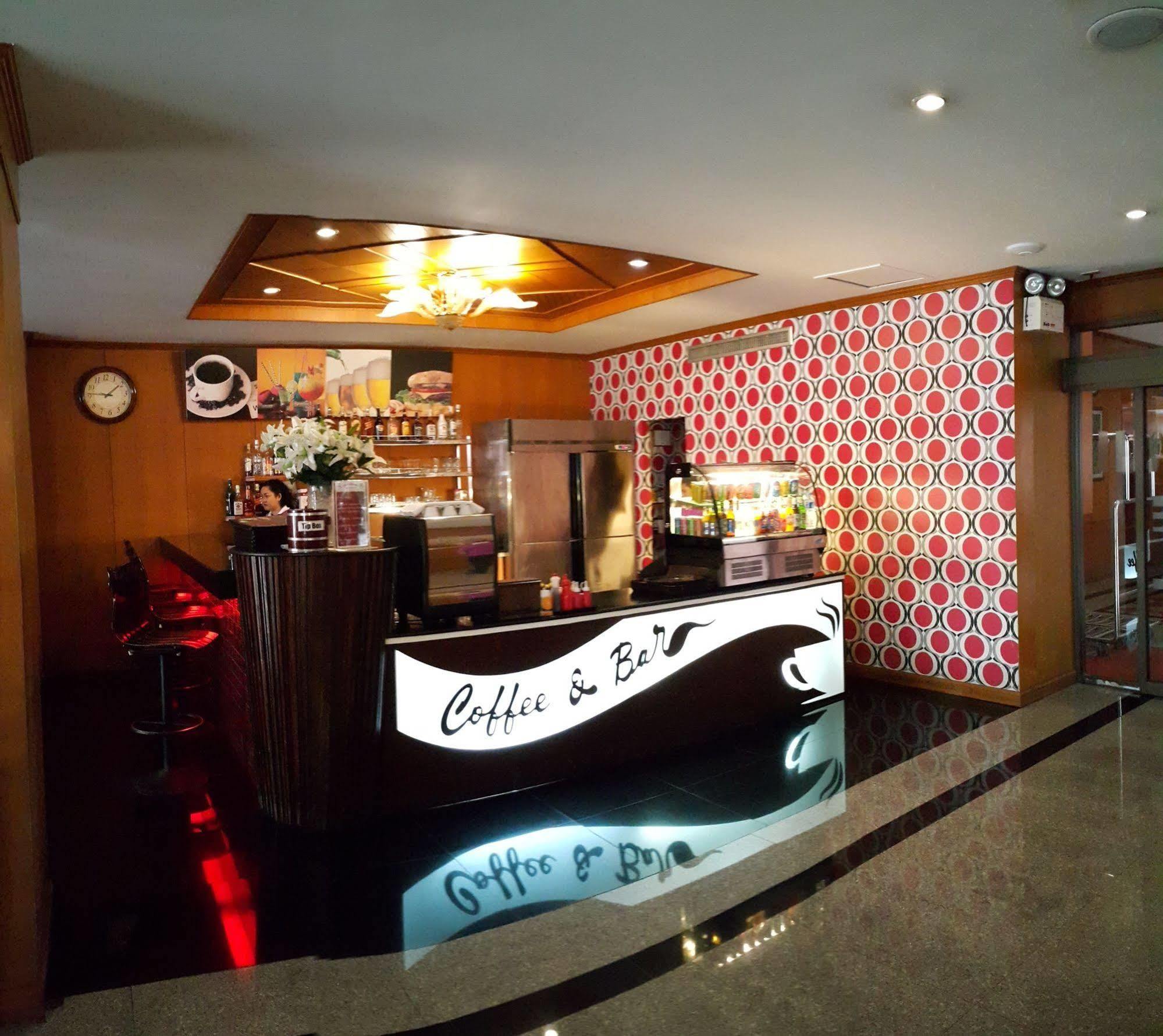 芭堤雅王朝酒店 芭達亞 外观 照片