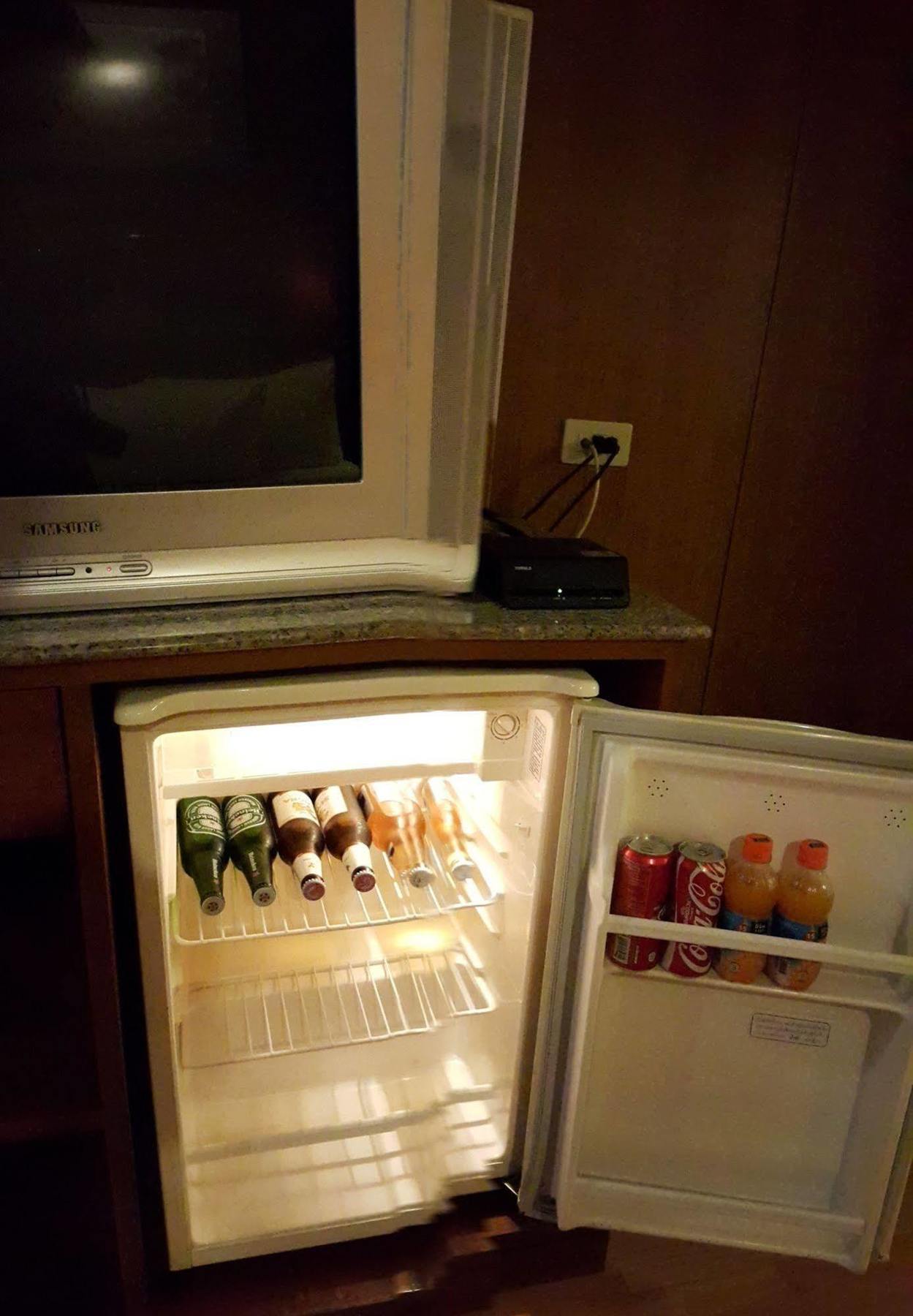 芭堤雅王朝酒店 芭達亞 外观 照片